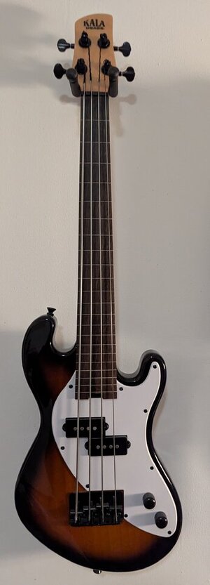 Kala U-Bass Solid Fretless (Linien)