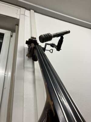 loukash-kontrabass-voc-mic-halter-img_3215-20251003.jpg