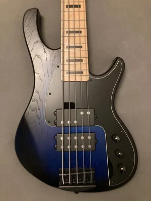 RS Body Front.webp RS Body Front.webp