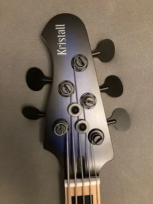 RS Headstock Front.webp RS Headstock Front.webp