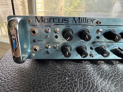 preampli-swr-marcus-5163130.jpg