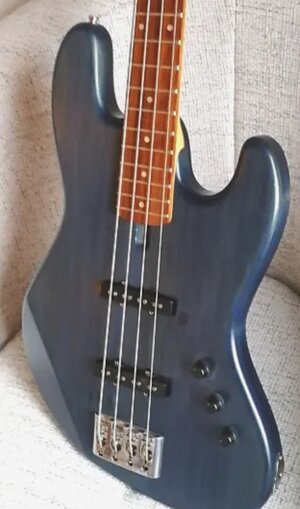 Suche Marleaux Jazzbass blau 4 Saiter