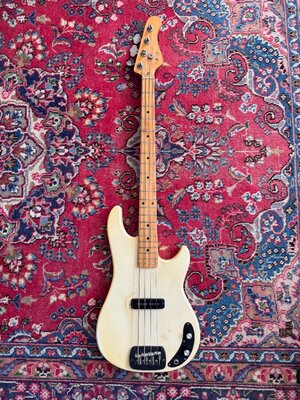 G&L SB-1 Bass 1982 - Olympic White Vintage rar