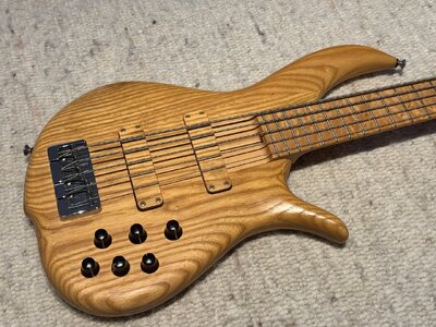F-Bass BN5