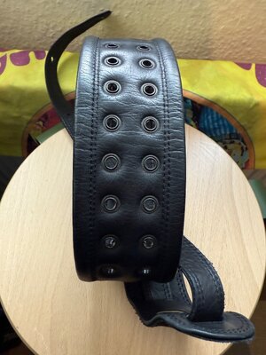 Richter Springbreak I Grommet Black/Black – Premium-Gitarrengurt