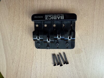 Babicz AM 4 String Bass Bridge - BLACK