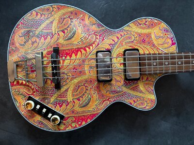 Höfner Paisley Club Bass "Rarität"