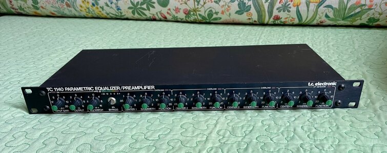 TC Electronic 1140 Parametrik EQ / Preamp