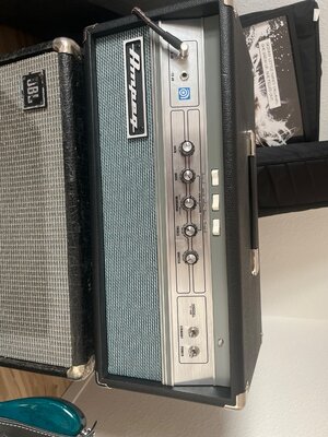 Ampeg v4b Top