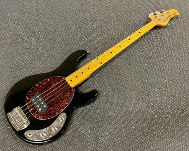 Sterling by MusicMan Ray 34CA