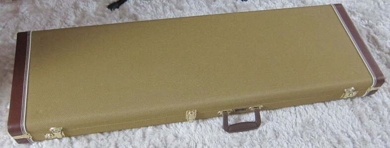 Fender Pro Series Precision Jazz Bass Koffer Case Tweed