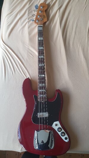 Hondo 2 Jazz Bass