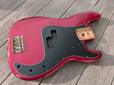 Fender Precision Roadworn Nate Mendel Body Esche Candy Apple Red