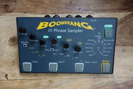 Boomerang III Phrase Sampler Looper Pedal