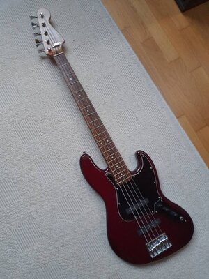 6 Fender Jazzbass.jpg