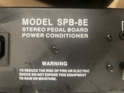 Biete Furman SPB-8E Pedalboard