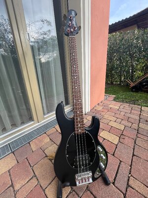 Music Man SUB Stingray – Made 2001 in USA