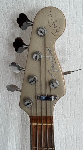 Fender "Roscoe Beck" V Jazz Bass