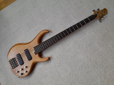 Ibanez BTB 555 5 String, Bolt on !, Made in Korea