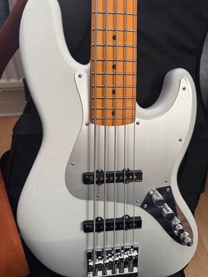 Fender NEU Ultra 2 ii Jazzbass USA Bass / Tausch?