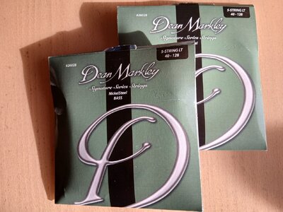 BASS-Strings  "Dean Markley" / 5-Saiter /2 Sätze