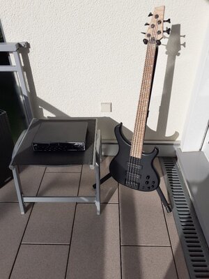 Human Base Base X u. Aguilar AG 700 V2 Bundle