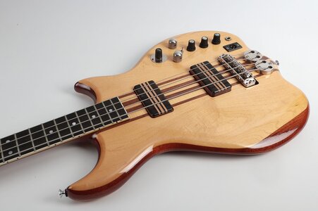 Jay Dee Supernatural Bass