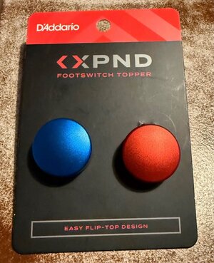 D’Addario XPND Footswitch Topper Blau/Rot