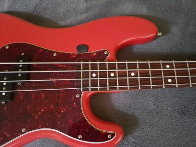 Fender Precision Bass (Pino Palladino Replika aus Fender Original Teilen)