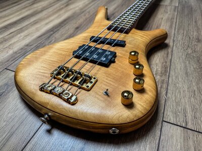 Warwick Corvette FNA jazzman