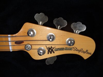 MusicMan StingRay Old Smoothie