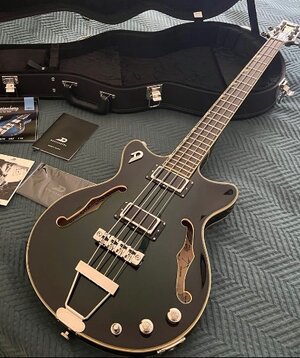 Duesenberg Dropkick Murphys Alliance Bass - einer von 16 Stück weltweit