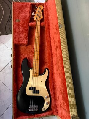Fender Precision Bass AV57