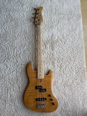 Sire U5 Fretless – Short Scale