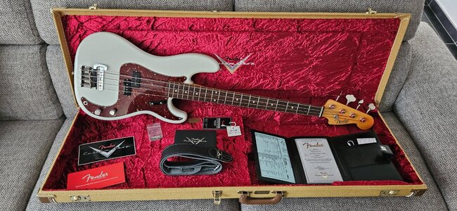Fender Precision CS Sean Hurley artist signature