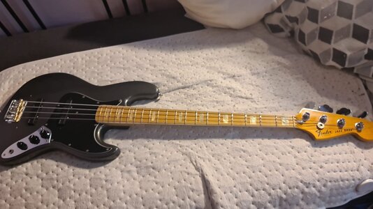 Fender Jazz Bass 1977 modified