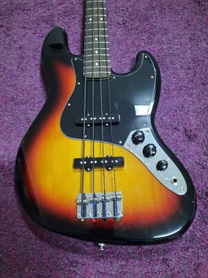 Fender Standard Jazz Bass MIM 2016 (event.Tausch gegen Fender Preci)
