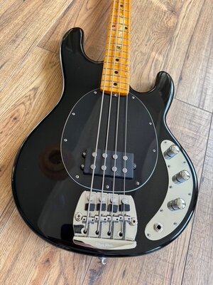 Musicman Stingray Classic