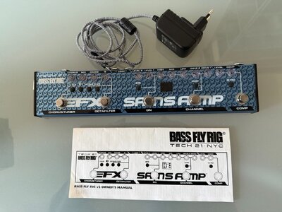 SansAmp Bass FlyRig V2 - Preamp und Multi-Effekt