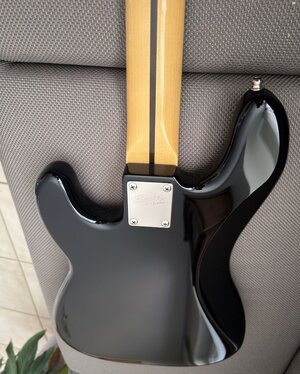 Squier Preci CV China 005.jpg