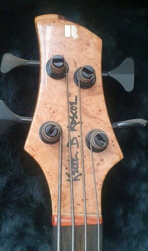 Roscoe Century Signature IV Bass Fretless