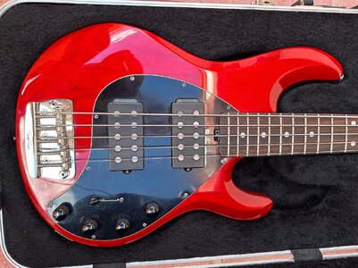 Musicman Stingray 5 HH