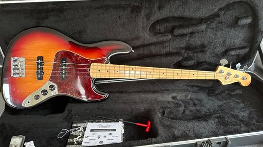 Fender Jazz Bass MN 3-Tone-Sunburst, NEW American Standard Series, 09/2008, TOP Zustand
