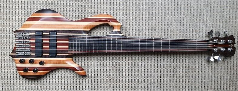 Aries Bajadera 6 (Bass, Sechsaiter, Sixstring)