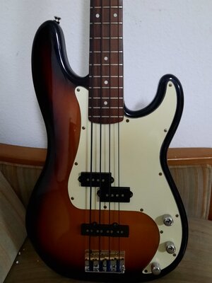 Squier PJ Precision Bass Baujahr 2000