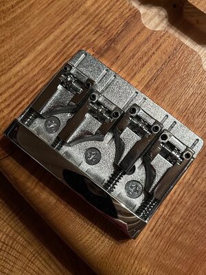 Schaller 3 D Bass Bridge