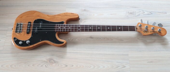 Fender Precision 1979 mit PJ Bestückung