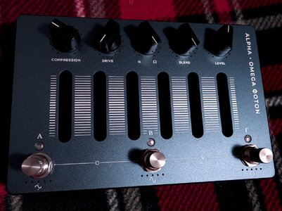 Darkglass Alpha ° Omega Photon