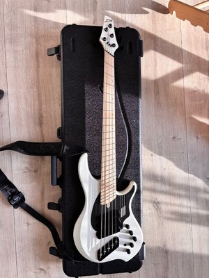 Dingwall NG3 5 String