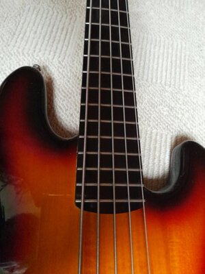 12 Squier Jazzbass 5.jpg